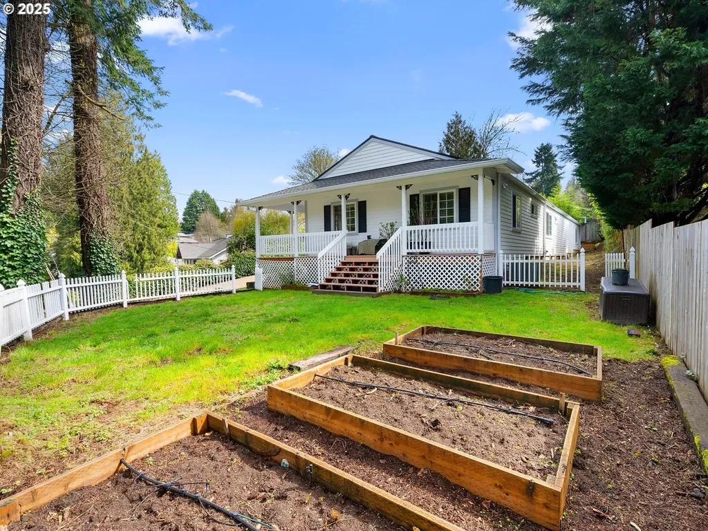 8920 SW 9th Drive Portland OR 97219