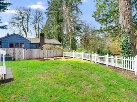 8920 SW 9th Drive Portland OR 97219