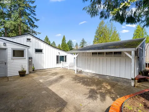 8920 SW 9th Drive Portland OR 97219