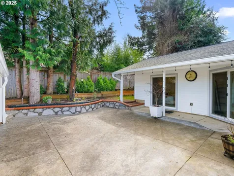 8920 SW 9th Drive Portland OR 97219