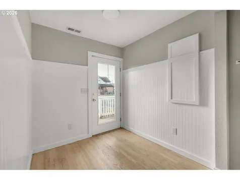 1001 S 6th Avenue Kelso WA 98626