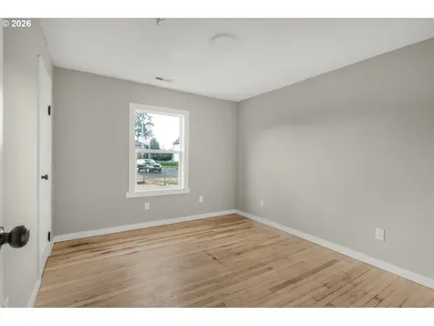 1001 S 6th Avenue Kelso WA 98626