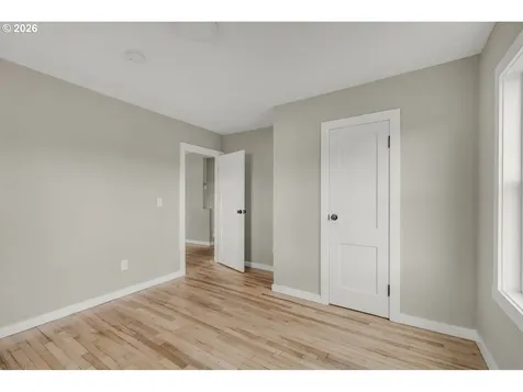 1001 S 6th Avenue Kelso WA 98626