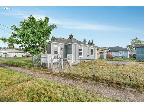 1001 S 6th Avenue Kelso WA 98626