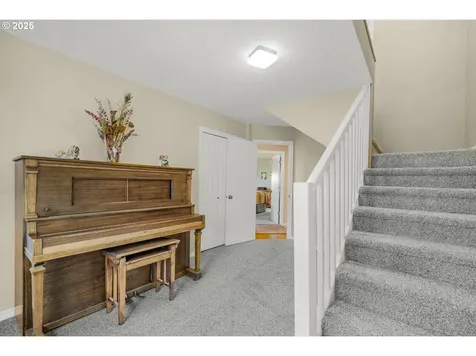 12717 SE Bluff Drive Clackamas OR 97015