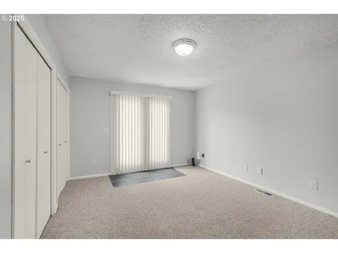 12717 SE Bluff Drive Clackamas OR 97015