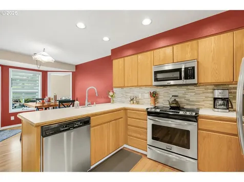 12717 SE Bluff Drive Clackamas OR 97015