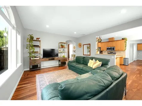 2290 33rd Street Springfield OR 97477