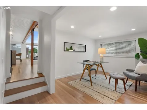 3049 SW 36th Avenue Portland OR 97221
