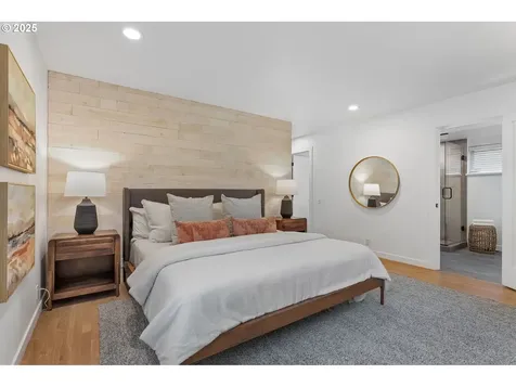 3049 SW 36th Avenue Portland OR 97221