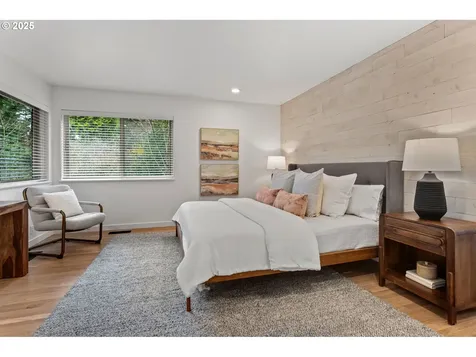 3049 SW 36th Avenue Portland OR 97221
