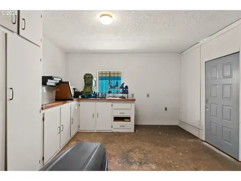 6625 SE 87th Avenue Portland OR 97266