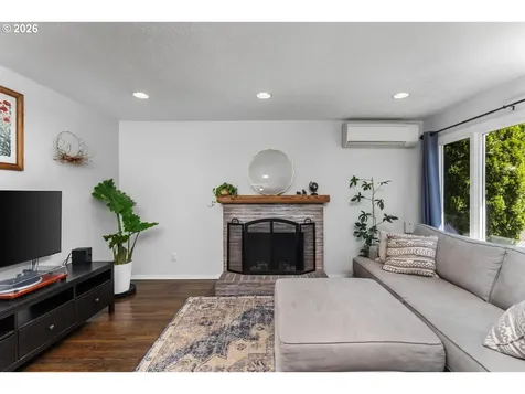 6625 SE 87th Avenue Portland OR 97266