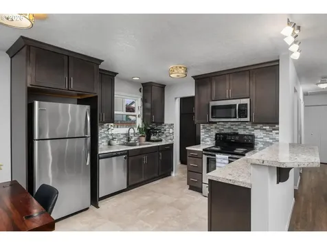 6625 SE 87th Avenue Portland OR 97266