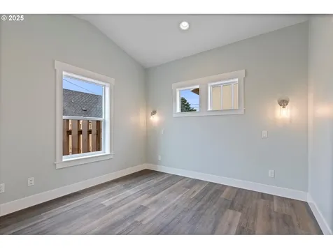 323 SE Oar Avenue Lincoln City OR 97367