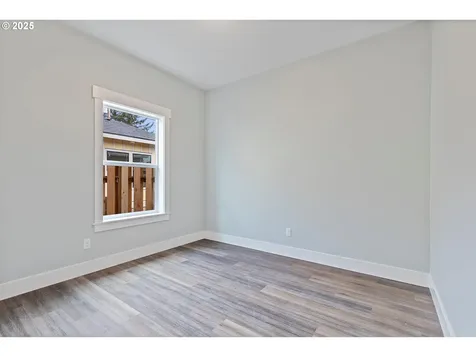 323 SE Oar Avenue Lincoln City OR 97367