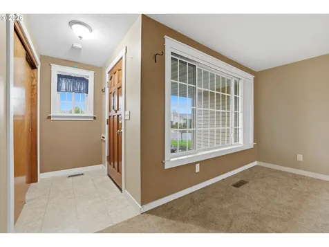 1967 Astor Way Woodburn OR 97071