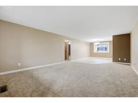 1967 Astor Way Woodburn OR 97071