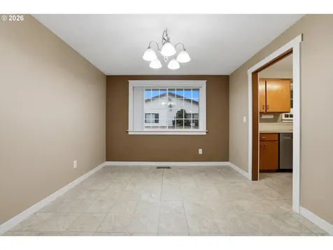 1967 Astor Way Woodburn OR 97071