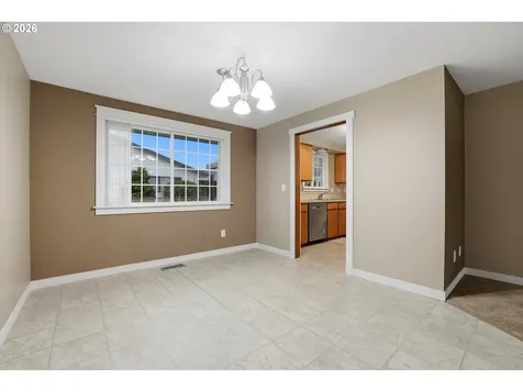 1967 Astor Way Woodburn OR 97071