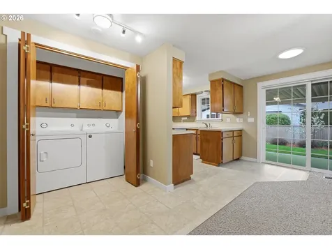 1967 Astor Way Woodburn OR 97071
