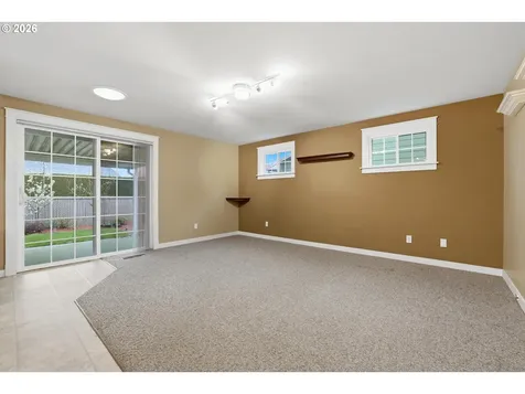 1967 Astor Way Woodburn OR 97071