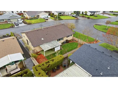 1967 Astor Way Woodburn OR 97071