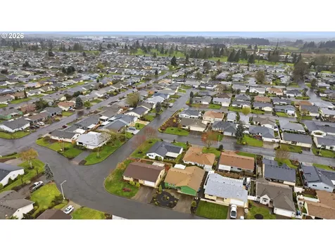 1967 Astor Way Woodburn OR 97071