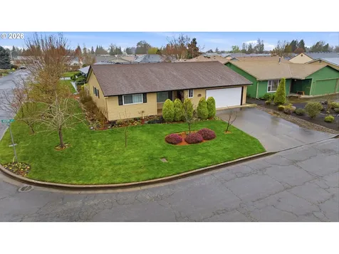 1967 Astor Way Woodburn OR 97071