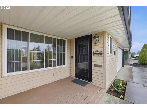 1967 Astor Way Woodburn OR 97071