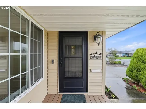 1967 Astor Way Woodburn OR 97071