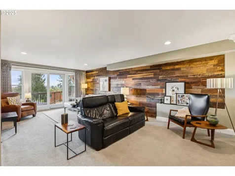 2040 NE Alameda Drive Portland OR 97212