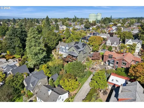 2040 NE Alameda Drive Portland OR 97212