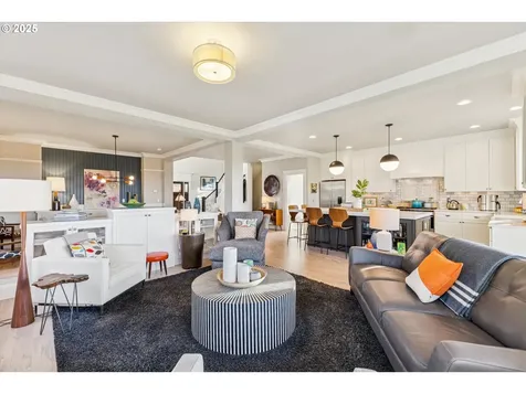 2040 NE Alameda Drive Portland OR 97212