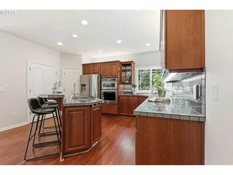 22868 SW Hillcrest Road West Linn OR 97068
