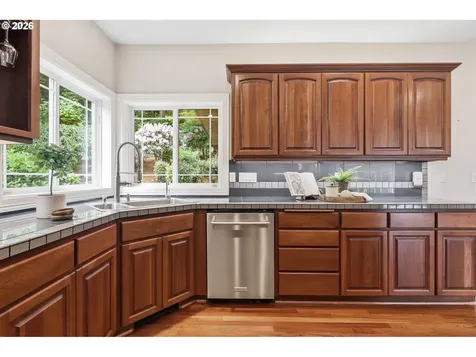 22868 SW Hillcrest Road West Linn OR 97068