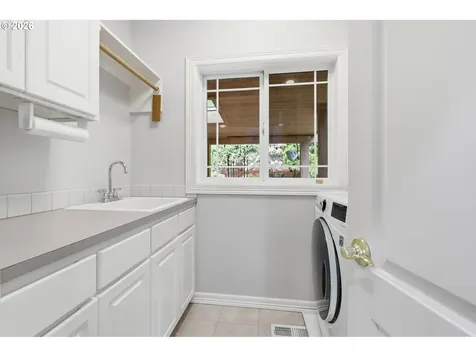 22868 SW Hillcrest Road West Linn OR 97068