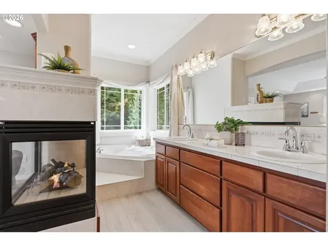 22868 SW Hillcrest Road West Linn OR 97068