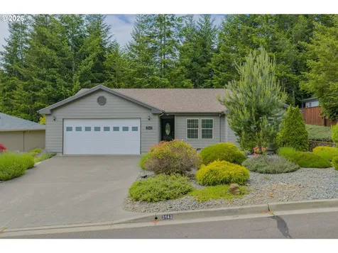 2142 Lynne Drive North Bend OR 97459