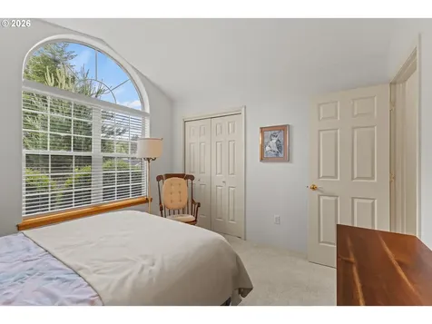 2142 Lynne Drive North Bend OR 97459