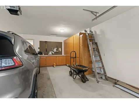 2142 Lynne Drive North Bend OR 97459