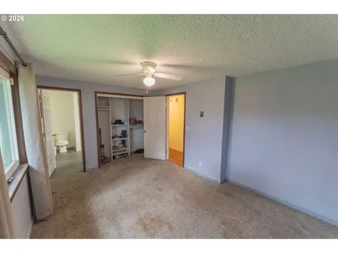 4905 NE 142nd Avenue Vancouver WA 98682