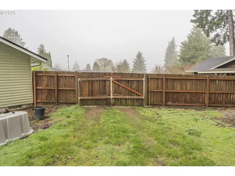 4905 NE 142nd Avenue Vancouver WA 98682