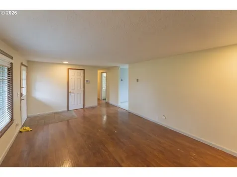4905 NE 142nd Avenue Vancouver WA 98682