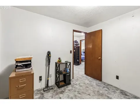 2100 Boyer Road Riddle OR 97469