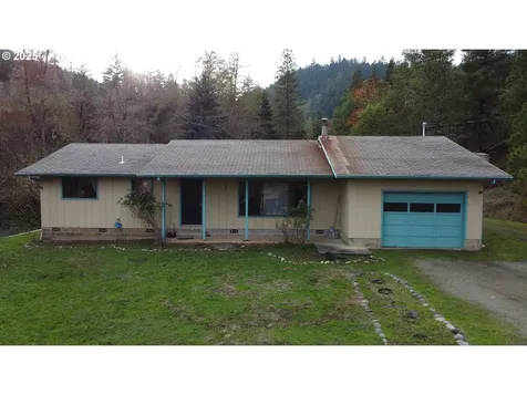 2100 Boyer Road Riddle OR 97469
