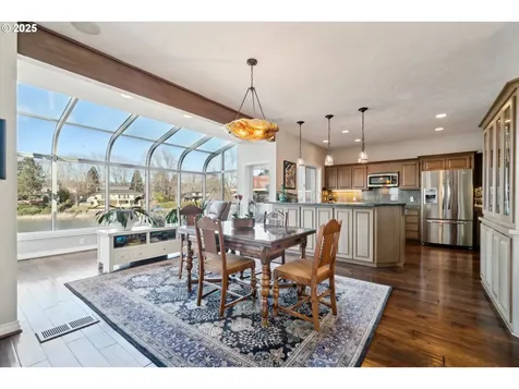21615 NE Interlachen Lane Fairview OR 97024