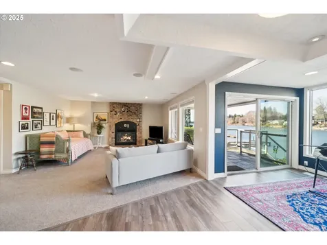 21615 NE Interlachen Lane Fairview OR 97024