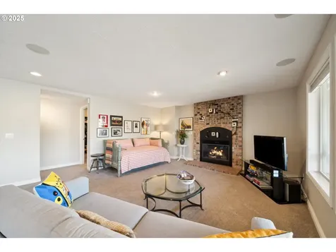 21615 NE Interlachen Lane Fairview OR 97024