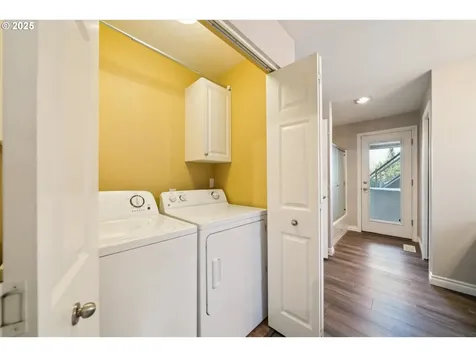21615 NE Interlachen Lane Fairview OR 97024